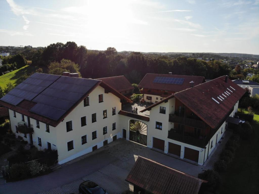 Schoenauerhof- Urlaub Im Gruenen Aber Doch In Der Stadt Passau Bagian luar foto